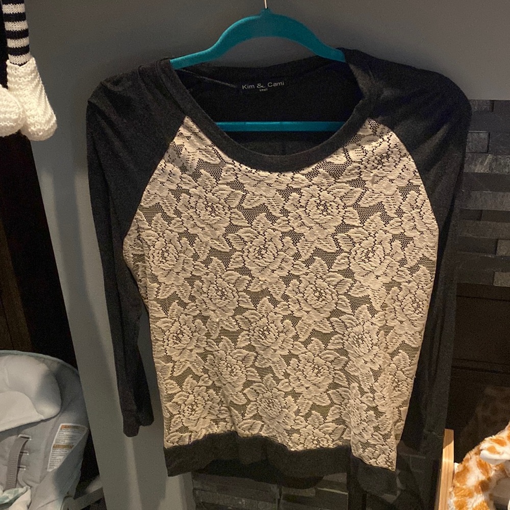 Size small top long sleeve gray and beige color , lace in front